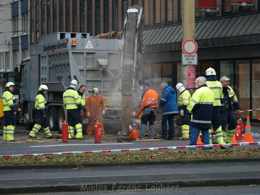 Gasaustritt Koeln Mitte Hahnenstr    P090.JPG